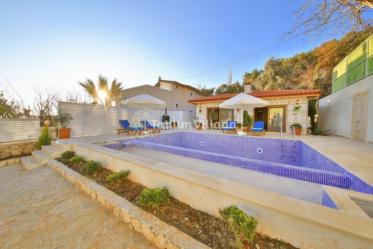 Villa Zeytin Agaci Kas Yarimada Villa Tatili Villada Tatil Ayricaligi