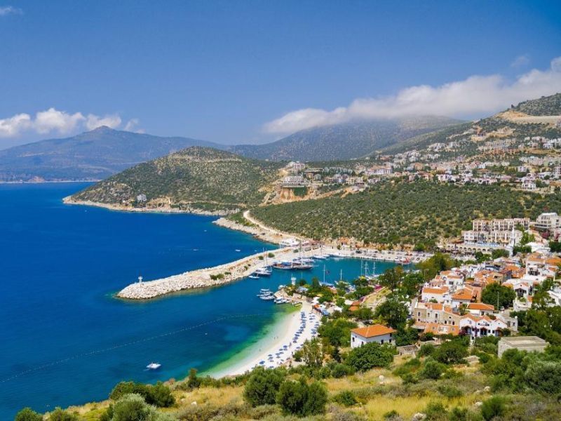 Kalkan’da Neden Kiralık Villa Tatili Tercih Etmeliyim?